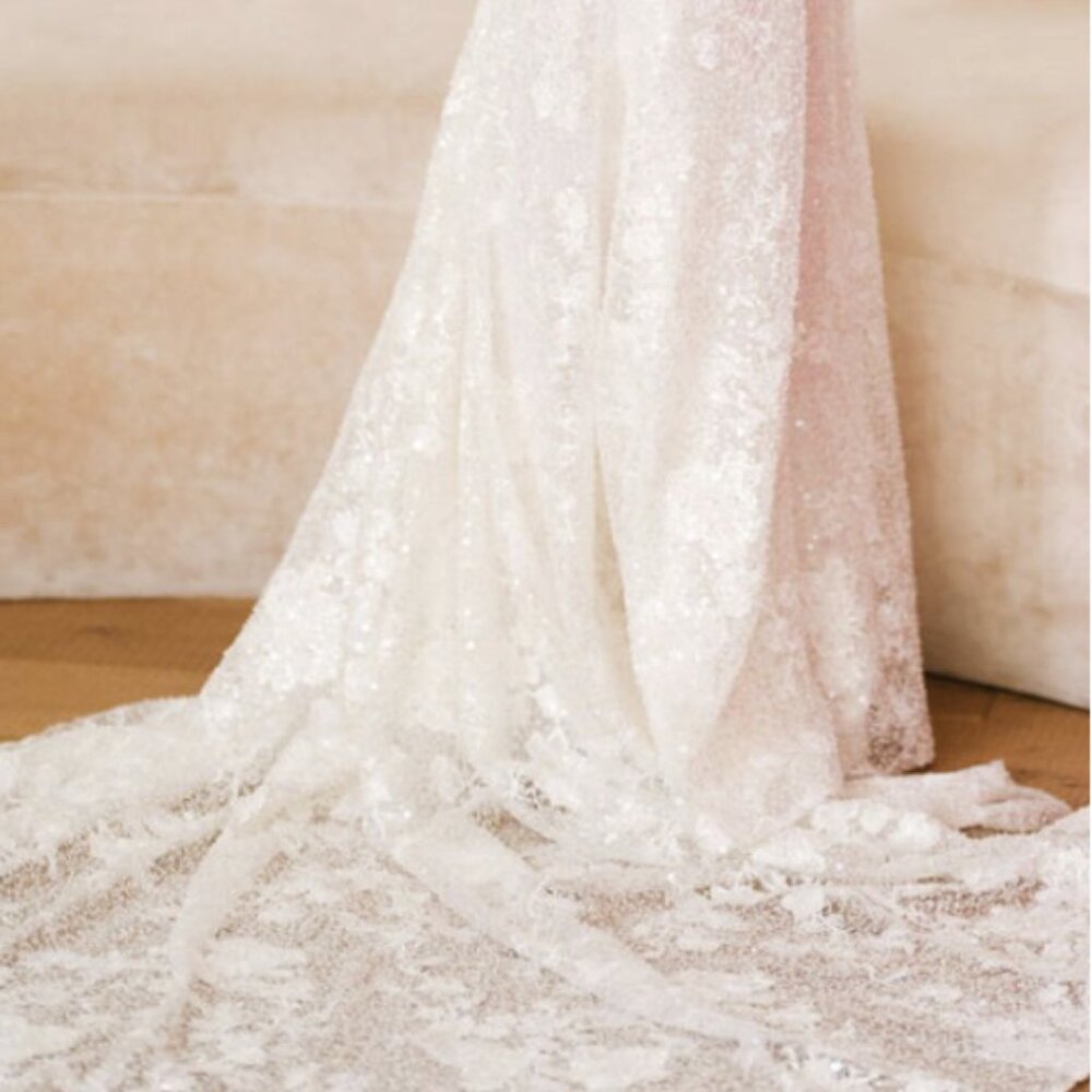Rivini "Jade" Wedding Dress – Elegant & Timeless - Picture 5 of 6